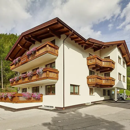 Gaestehaus Bergkristall Apartament *