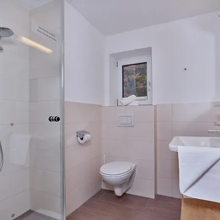 Gaestehaus Bergkristall *